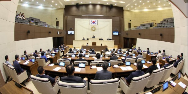 20160721 용인시의회, 제210회 임시회 폐회.JPG