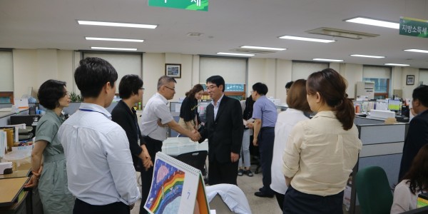 7-1 송면섭처인구청장찾아가는취임식.JPG