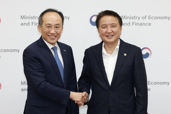 김영환 충북지사, 추경호 부총리 만나 국비지원 요청 이미지2